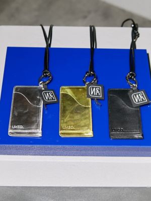 ＭＵＬＴＩ　ＷＡＬＬＥＴ