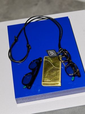 ＭＵＬＴＩ　ＷＡＬＬＥＴ