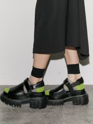 ＵＮ３Ｄ． ＳＯＬＥ ＶＯＬＵＭＥ ＳＡＮＤＡＬ | ファッション・服 