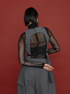 ＬＯＮＧ　ＳＬＥＥＶＥ　ＴＵＬＬＥ　ＴＯＰ