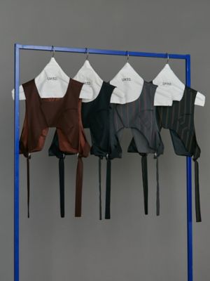 ＭＵＬＴＩ　ＰＩＮＳＴＲＩＰＥ　ＳＨＯＲＴ　ＶＥＳＴ【セットアップ着用可能】