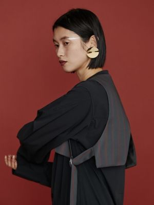 ＭＵＬＴＩ　ＰＩＮＳＴＲＩＰＥ　ＳＨＯＲＴ　ＶＥＳＴ【セットアップ着用可能】