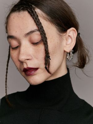 ＳＷＩＲＬＹ　ＰＩＥＲＣＥ