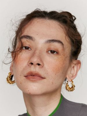 ＳＷＩＲＬＹ　ＰＩＥＲＣＥ