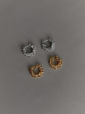 ＳＷＩＲＬＹ　ＰＩＥＲＣＥ