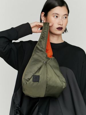 ２ＷＡＹ　ＰＡＤＤＥＤ　ＴＲＩＡＮＧＬＥ　ＢＡＧ