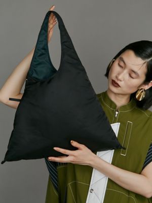 ２ＷＡＹ　ＰＡＤＤＥＤ　ＴＲＩＡＮＧＬＥ　ＢＡＧ
