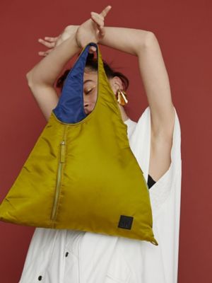 ２ＷＡＹ　ＰＡＤＤＥＤ　ＴＲＩＡＮＧＬＥ　ＢＡＧ