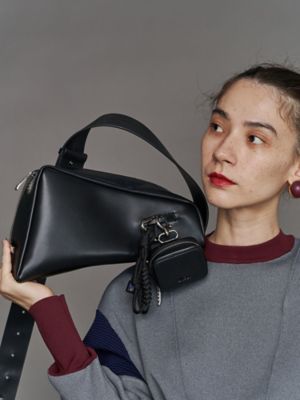 【新品】UN3D.イレギュラートライアングルレザーバッグ　本革 IRREGULAR TRIANGLE LEATHER BAG | UN3D