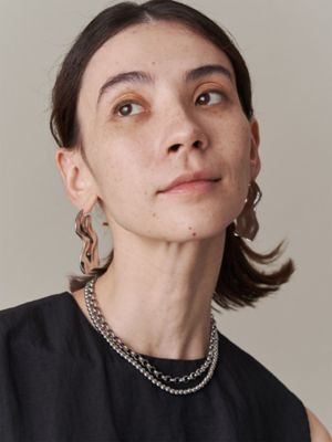 ＢＩＬＬＯＷ　ＰＬＡＴＥ　ＰＩＥＲＣＥ