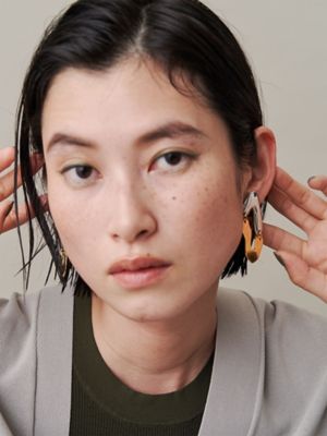 ＳＷＡＹ　ＴＲＩＡＮＧＬＥ　ＥＡＲＲＩＮＧ