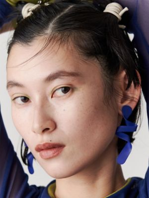 ＭＥＬＴ　ＷＡＶＥ　ＥＡＲＲＩＮＧ