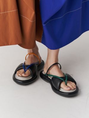 ＴＨＯＮＧ　ＦＬＡＴ　ＳＡＮＤＡＬ