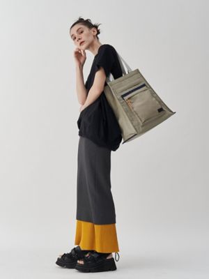 ＴＲＡＰＥＺＥ　ＮＹＬＯＮ　ＢＡＧ
