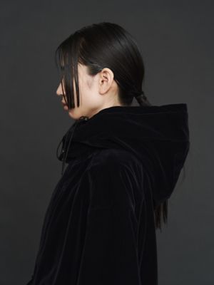 VELVET HEM GATHER HOOD CT 【セットアップ着用