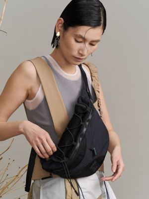 UN3D ボディバッグベルト HALF MOON BODY BAG | UN3D./アンスリード | 三越