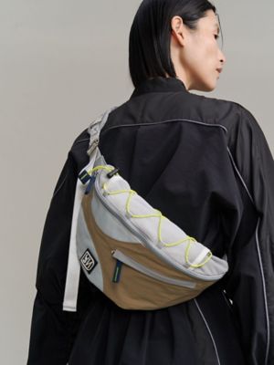 HALF MOON BODY BAG | UN3D./アンスリード | 三越
