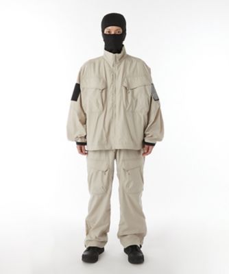 ＳＴＡＮＤ　ＣＯＬＬＡＲ　ＢＬＯＵＳＯＮ