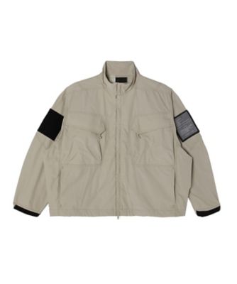ＳＴＡＮＤ　ＣＯＬＬＡＲ　ＢＬＯＵＳＯＮ