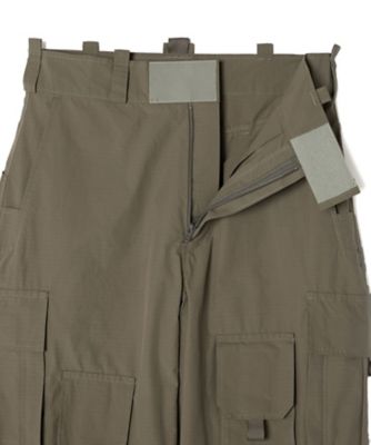ＣＯＭＢＡＴ　ＴＲＯＵＳＥＲＳ