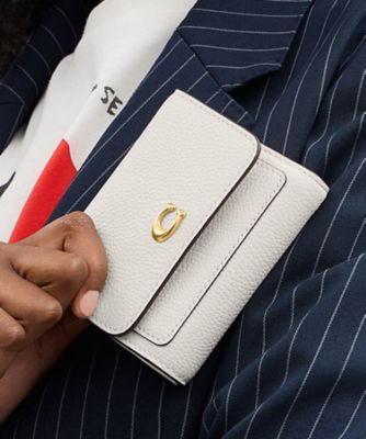 COACH/コーチ ミラ スモール フラップ ウォレット WHITE 財布・マネークリップ【三越伊勢丹/公式】