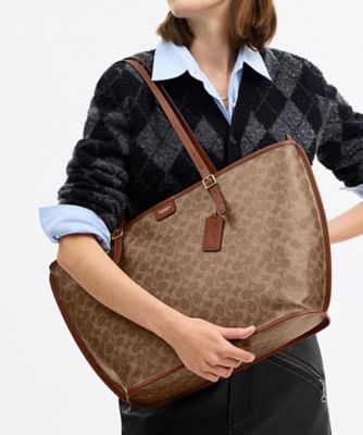 COACH/コーチ タクシー トート バッグ・シグネチャー キャンバス BEIGE 旅行用かばん・バッグ【三越伊勢丹/公式】