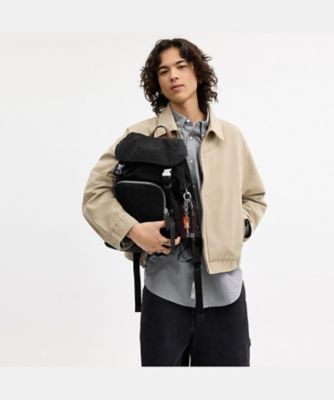 ローガン バックパック・シグネチャー ナイロン・チャーム | COACH 