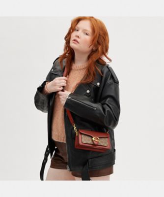 タビー ショルダー バッグ 20・シグネチャー キャンバス | COACH 
