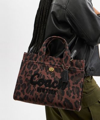 COACH/コーチ カーゴ トート・レオパード プリント BROWN 旅行用かばん・バッグ【三越伊勢丹/公式】
