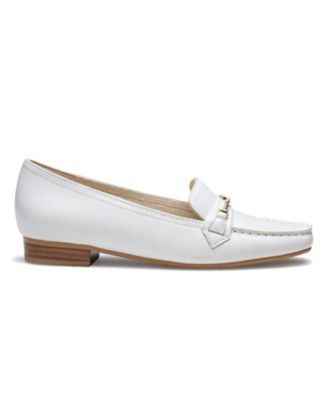 ＜REGAL (Women/Men)＞ＲＥＧＡＬ　Ｆ６０Ｎ　ビット付きモカシンシューズ　アイボリー　フラットシューズ