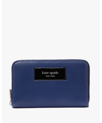 ＜KATE SPADE NEW YORK (Women)＞ラベル　ミディアム　ジップ　アラウンド　ウォレット