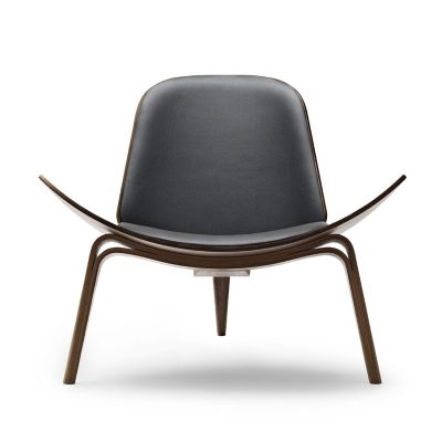 ＜三越伊勢丹/公式＞ CARL HANSEN＆SON/カール・ハンセン＆サン CH07 シェルチェア ウォルナット オイル THOR301 ウォルナット オイル THOR301 ラウンジチェア【三越伊勢丹/公式】