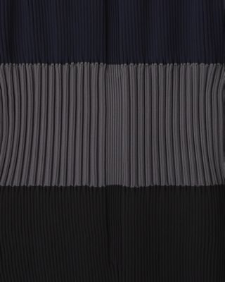 ＦＬＵＴＥＤ　ＳＫＩＲＴ　１