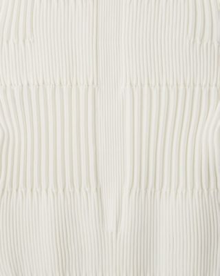 ＦＬＵＴＥＤ　ＤＲＥＳＳ　３