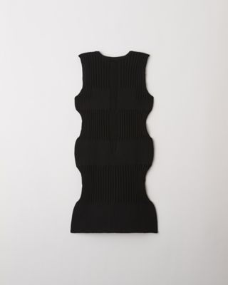 ＦＬＵＴＥＤ　ＤＲＥＳＳ　３