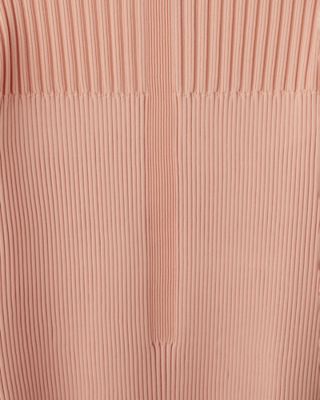 ＦＬＵＴＥＤ　ＴＯＰ　３