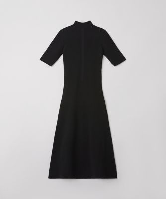 ＰＯＲＴＲＡＩＴ　ＳＨＯＲＴ　ＳＬＥＥＶＥ　ＤＲＥＳＳ