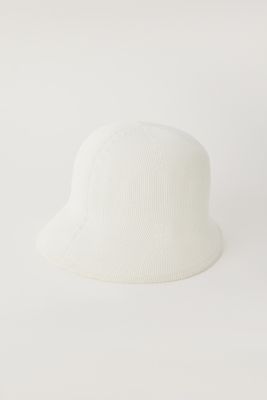 MESH KNIT ASYMMETRIC HAT CF009AI094