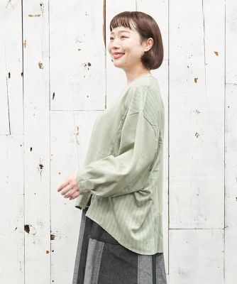 アズノゥアズオオラカ リネンとコットンの柔らかニット ネイビー