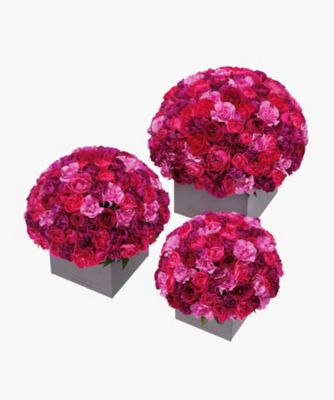 Fresh flower arrangement (purple)