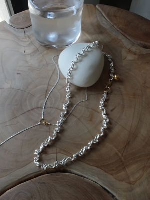 ＜Soierie (Women) ＞Ｆｉｇｕｅ　ｎｅｃｋｌａｃｅ　２Ｐ　伊勢丹新宿店別注