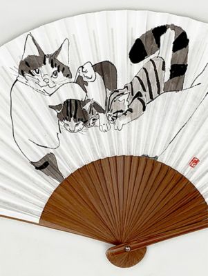 墨手描き扇子　母子猫