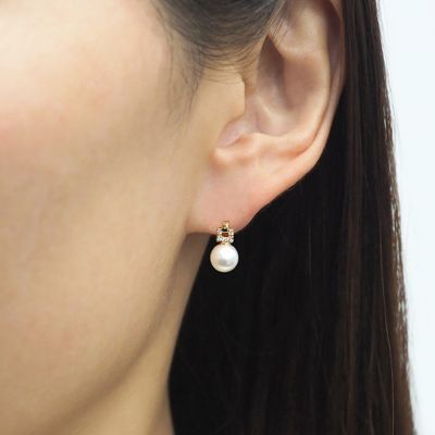 Ｋ１０ＹＧアコヤパール／ダイヤモンドピアス