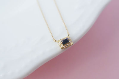 伊勢丹購入　K18 WG トリロジー  ダイヤモンド　ネックレス　0.55ctシャルのアクセサリー