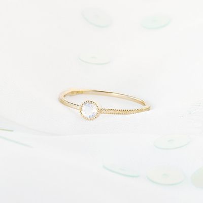 ＜e.m. (Women)＞ｌｉｔｔｌｅ　ｅｍｂｌｅｍ　ブルームーンストーンピンキーリング
