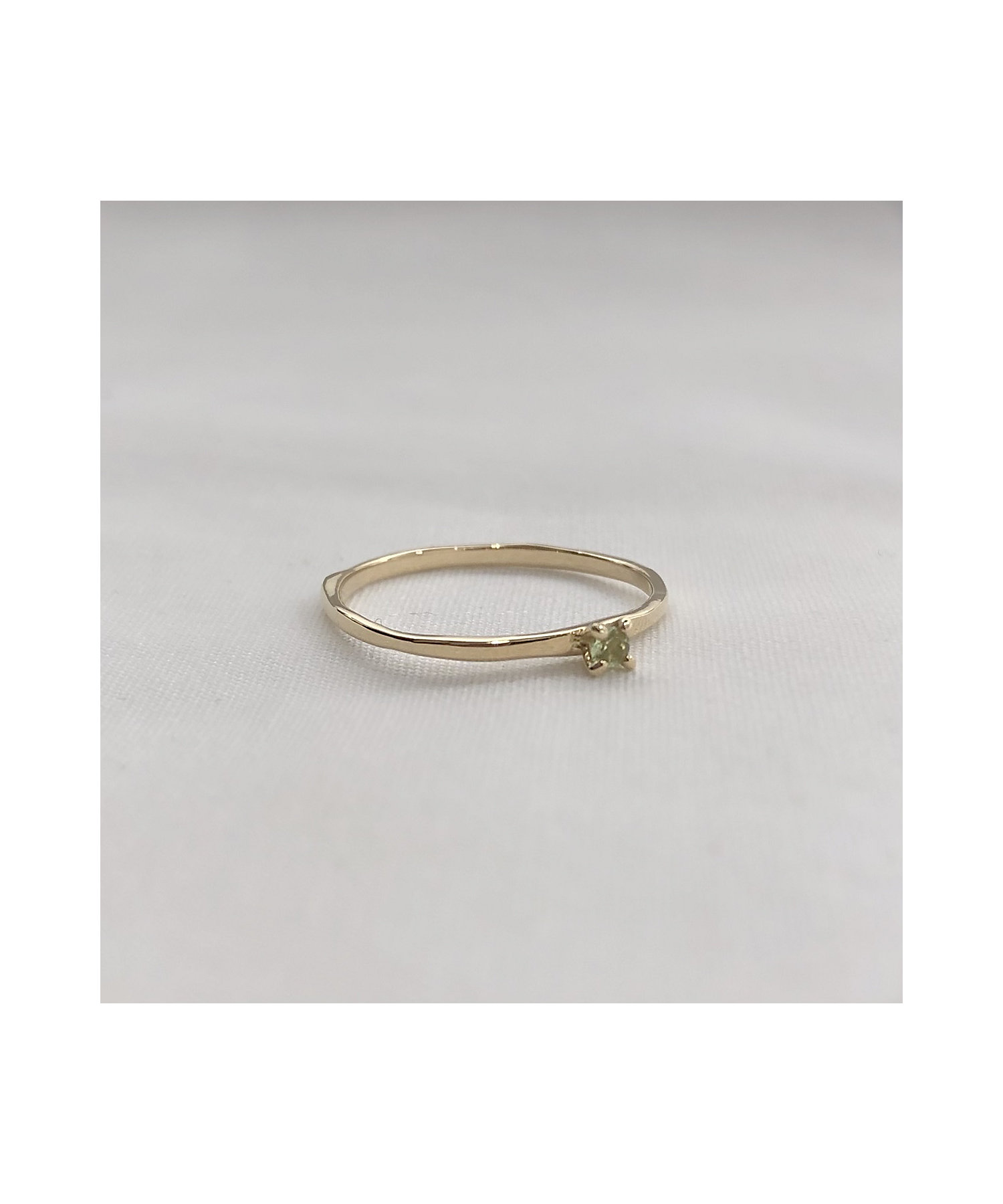 愛用 プラチナ900 指輪 ペリドット 8月の誕生石 5石 ラッキーアイテム馬蹄 指輪 リングサイズ:21.5号 - raffles.mn