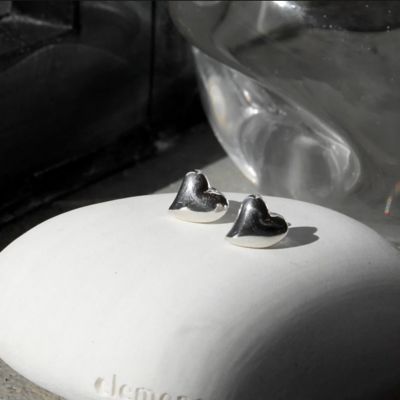 Ｈｅａｒｔ　ｍｉｎｉ　ｐｉｅｒｃｅ／Ｓｉｌｖｅｒ　ｓｉｌｖｅｒ　ｐｒｏｄｕｃｔ