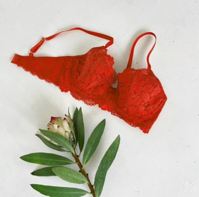 Ｐｅｏｎｙ　Ｕｎｄｅｒｗｉｒｅ　Ｂｒａ　ＬＰ－２３－０１