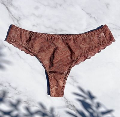 Ｖｉｏｌａ　Ｔｈｏｎｇ　ＬＰ－２８－１１