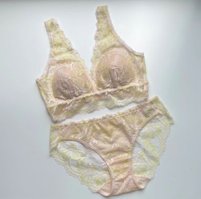Ｌｉｌｙ　Ｌｏｎｇ　Ｂｒａｌｅｔｔｅ　ＬＰー３３ー０３